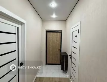 1-комнатная квартира, этаж 4 из 10, 39 м²
