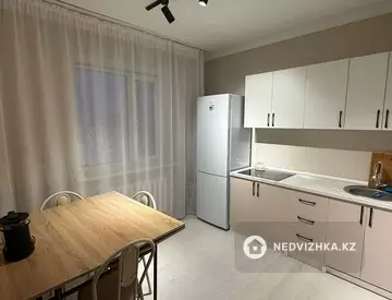 2-комнатная квартира, этаж 9 из 18, 58 м²