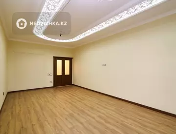3-комнатная квартира, этаж 9 из 10, 132 м²