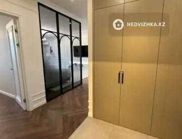 3-комнатная квартира, этаж 5 из 20, 125 м²