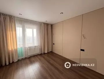 2-комнатная квартира, этаж 12 из 17, 53 м²