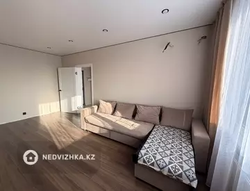 2-комнатная квартира, этаж 12 из 17, 53 м²