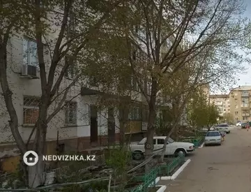 3-комнатная квартира, этаж 3 из 5, 60 м²