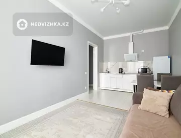 2-комнатная квартира, этаж 10 из 12, 42 м²