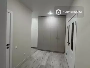 1-комнатная квартира, этаж 4 из 9, 42 м²