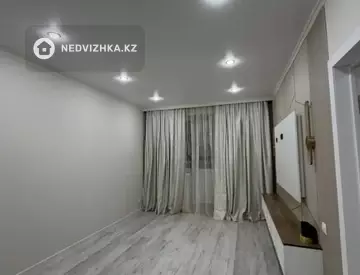 1-комнатная квартира, этаж 4 из 9, 42 м²