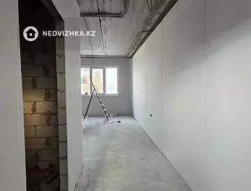 Здание, 3 этажа, 210 м²