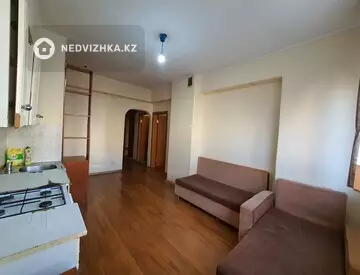 1-комнатная квартира, этаж 3 из 5, 42 м²