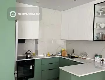 1-комнатная квартира, этаж 7 из 9, 110 м²