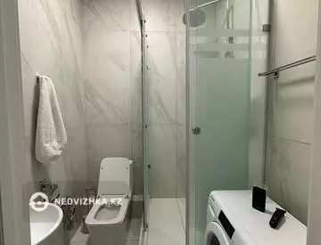 5-комнатная квартира, этаж 2 из 9, 140 м²