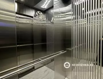 5-комнатная квартира, этаж 2 из 9, 140 м²