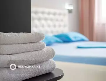 2-комнатная квартира, этаж 9 из 17, 53 м², посуточно