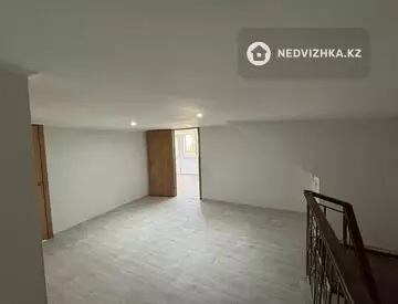 5-комнатный дом, 280 м²