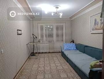 3-комнатная квартира, этаж 3 из 5, 62 м²