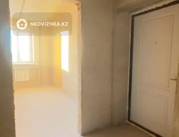 3-комнатная квартира, этаж 8 из 9, 71 м²