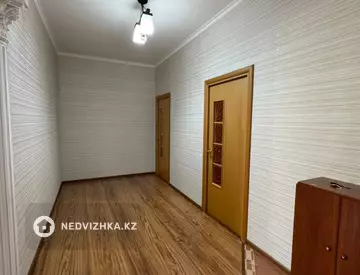 3-комнатная квартира, этаж 2 из 9, 125 м²