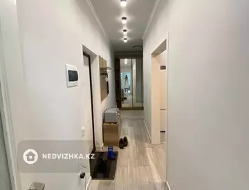 1-комнатная квартира, этаж 2 из 5, 47 м², на длительный срок