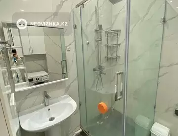 1-комнатная квартира, этаж 2 из 5, 47 м², на длительный срок