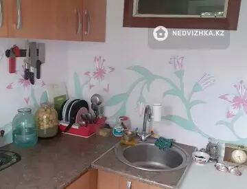 2-комнатная квартира, этаж 3 из 5, 48 м²