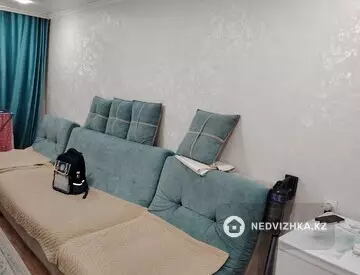2-комнатная квартира, этаж 3 из 5, 48 м²
