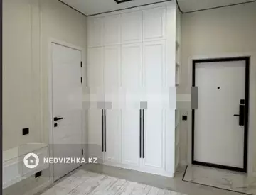 2-комнатная квартира, этаж 12 из 12, 41 м²