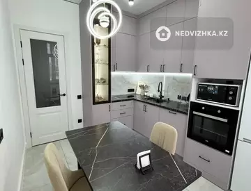 2-комнатная квартира, этаж 4 из 9, 58 м²