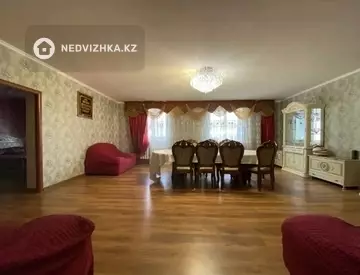3-комнатная квартира, этаж 16 из 17, 130 м²