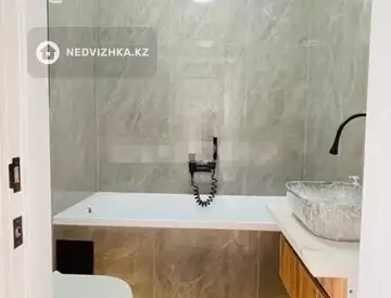 3-комнатная квартира, этаж 12 из 12, 77 м²