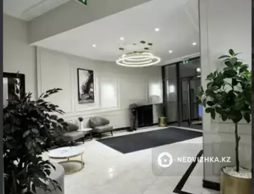 3-комнатная квартира, этаж 19 из 23, 95 м²