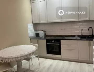 1-комнатная квартира, этаж 3 из 9, 40 м²