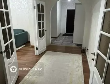 3-комнатная квартира, этаж 2 из 16, 85 м²