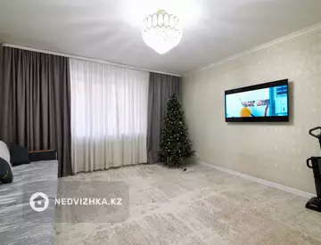 3-комнатная квартира, этаж 4 из 9, 85 м²