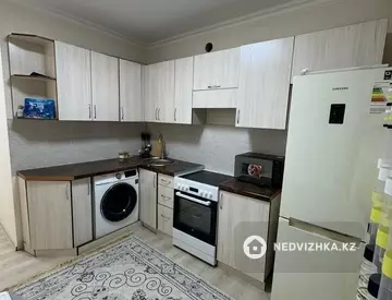 1-комнатная квартира, этаж 3 из 10, 39 м²