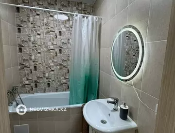 1-комнатная квартира, этаж 3 из 10, 39 м²
