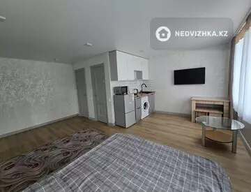 1-комнатная квартира, этаж 1 из 5, 30 м², по часам