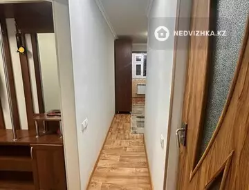 3-комнатная квартира, этаж 2 из 5, 60 м², на длительный срок