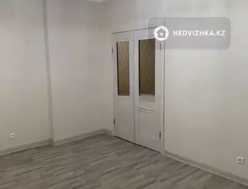 1-комнатная квартира, этаж 22 из 22, 41 м²