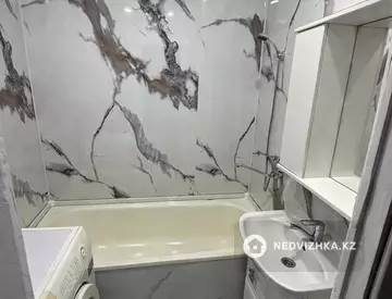 4-комнатная квартира, этаж 10 из 10, 80 м²