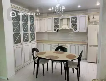 3-комнатная квартира, этаж 11 из 15, 90 м²