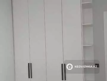 3-комнатная квартира, этаж 18 из 22, 90 м²