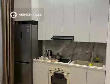 1-комнатная квартира, этаж 10 из 12, 35 м²