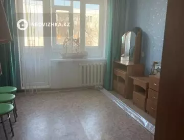 2-комнатная квартира, этаж 4 из 5, 48 м²