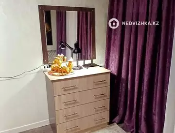 1-комнатная квартира, этаж 1 из 5, 35 м², по часам