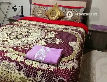 1-комнатная квартира, этаж 1 из 5, 35 м², по часам