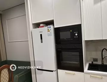 2-комнатная квартира, этаж 4 из 12, 50 м², на длительный срок