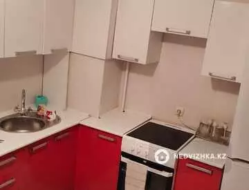 1-комнатная квартира, этаж 3 из 10, 36 м², на длительный срок