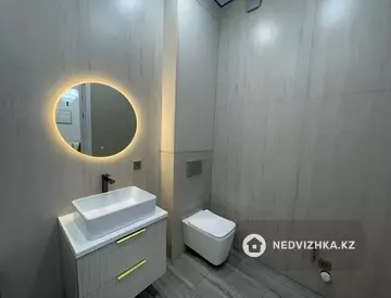 2-комнатная квартира, этаж 8 из 18, 43 м²