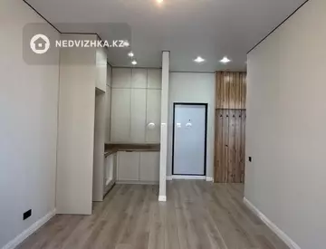 2-комнатная квартира, этаж 3 из 12, 40 м²