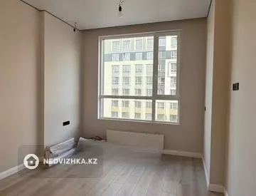 2-комнатная квартира, этаж 3 из 12, 40 м²