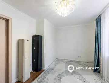 2-комнатная квартира, этаж 3 из 5, 45 м²